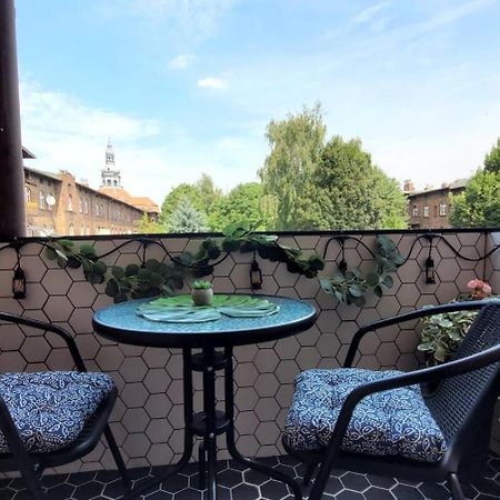 Apartament Czasu Jak Marasu Nikiszowiec كاتوفيتسه المظهر الخارجي الصورة